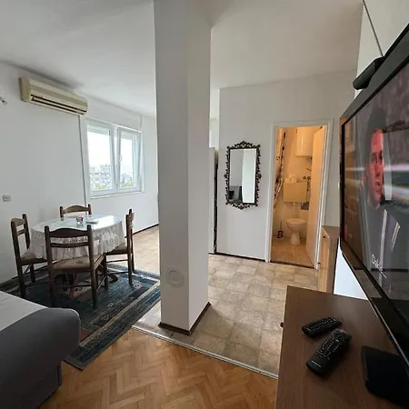 Apartment One Bedroom With Balcony Split